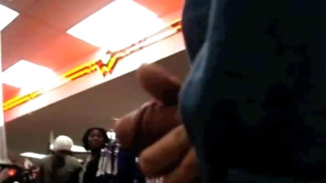 الحلو مصغرة في سن كلاسيكي مترجم سكس المراهقة شقراء كيارا كول استغل من قبل رئيسها